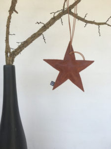 Læder stjerne med økologisk kapok - NORDIC BY HAND